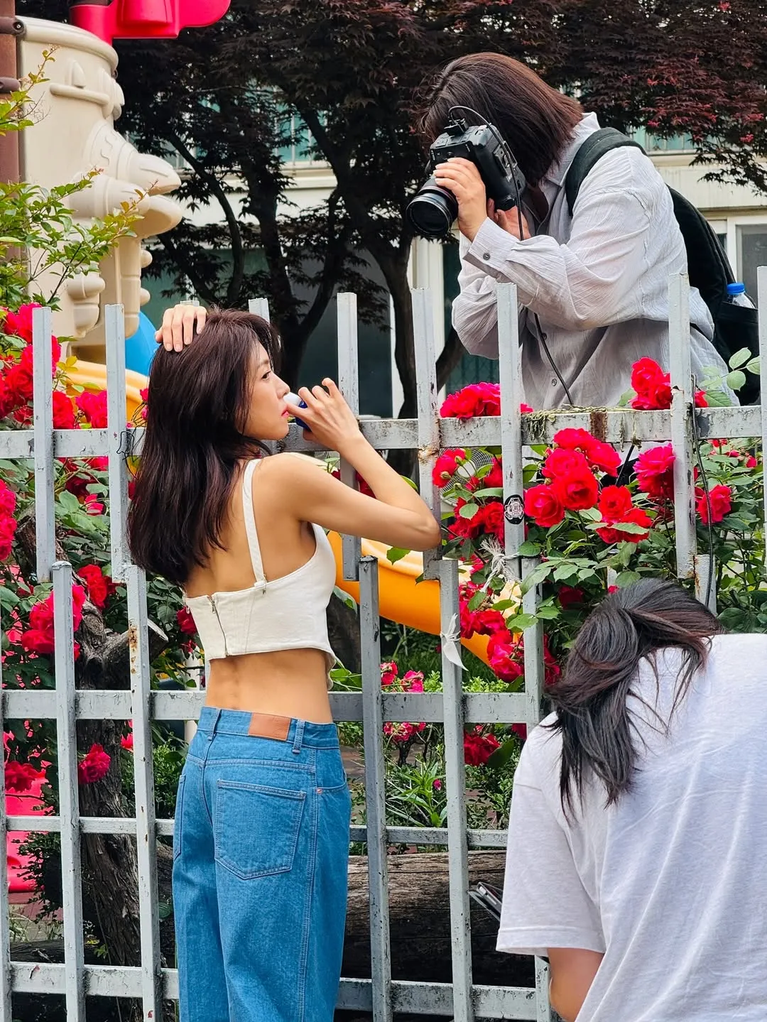Ha Ji Won khiến fan ngỡ ngàng Ha Ji Won khoe thân hình