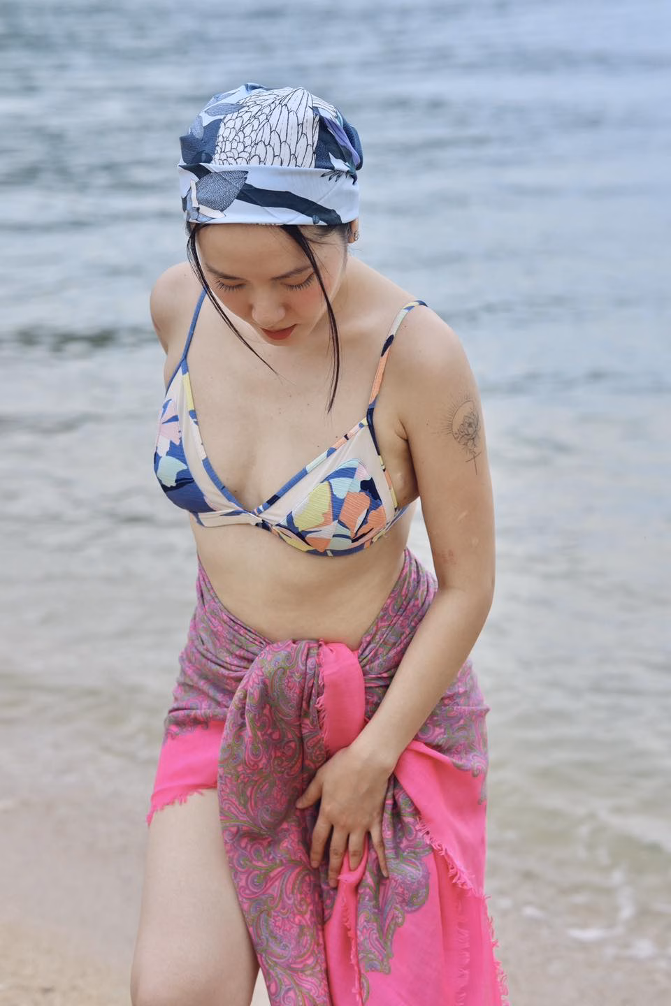 Phương Linh tự tin khoe body Phương Linh tự tin khoe body