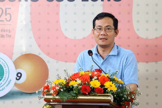 Ông Nguyễn Minh Tuấn phát biểu tại giải đấu Ông Nguyễn Minh Tuấn phát biểu tại giải đấu