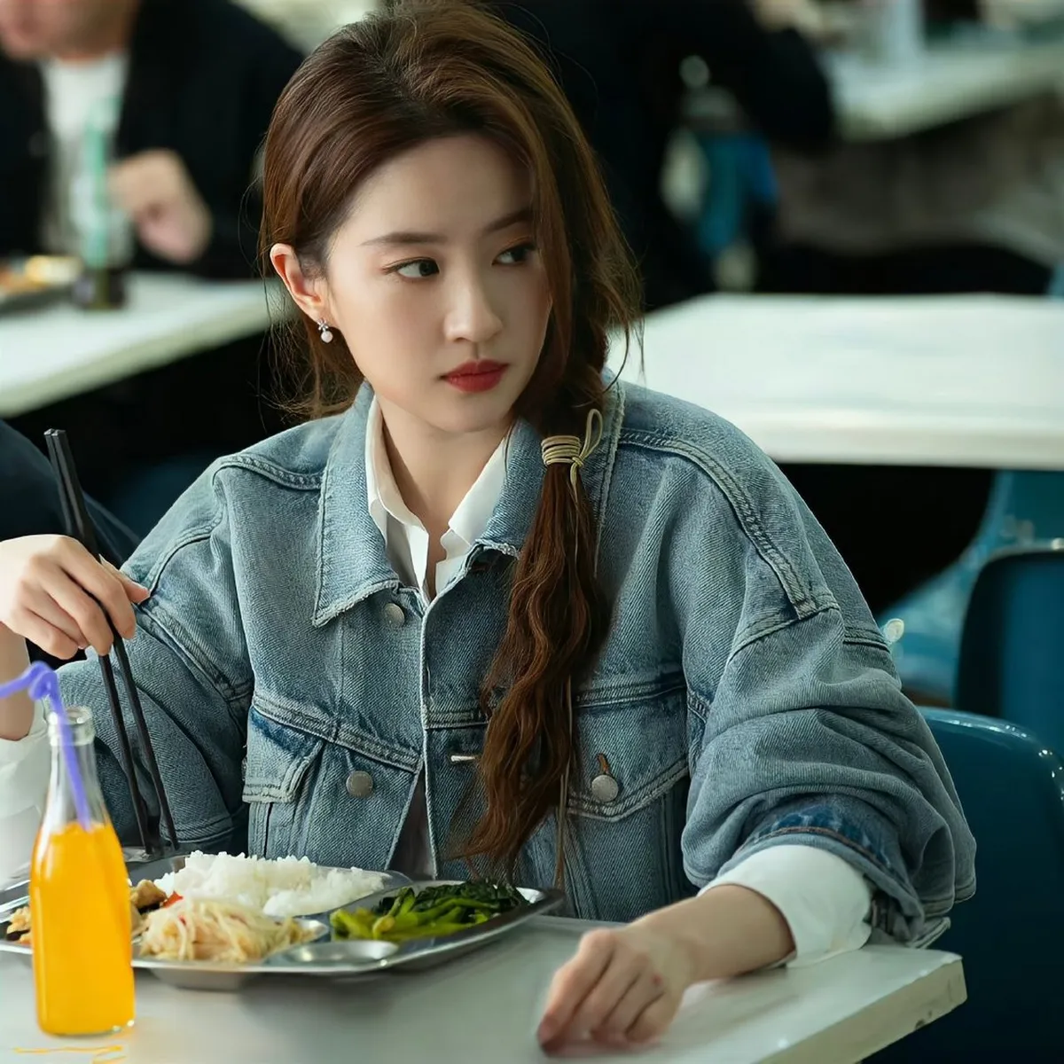 Lưu Diệc Phi và Dương Tử tranh giải Bạch Ngọc Lan - Ảnh2. Lưu Diệc Phi và Dương Tử tranh giải Bạch Ngọc Lan - Ảnh2.