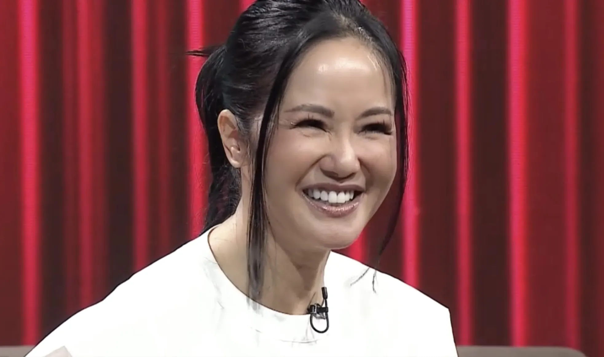 Hồng Nhung trải lòng về hành trình chiến đấu với căn bệnh ung thư Hồng Nhung trải lòng về hành trình chiến đấu với căn bệnh ung thư