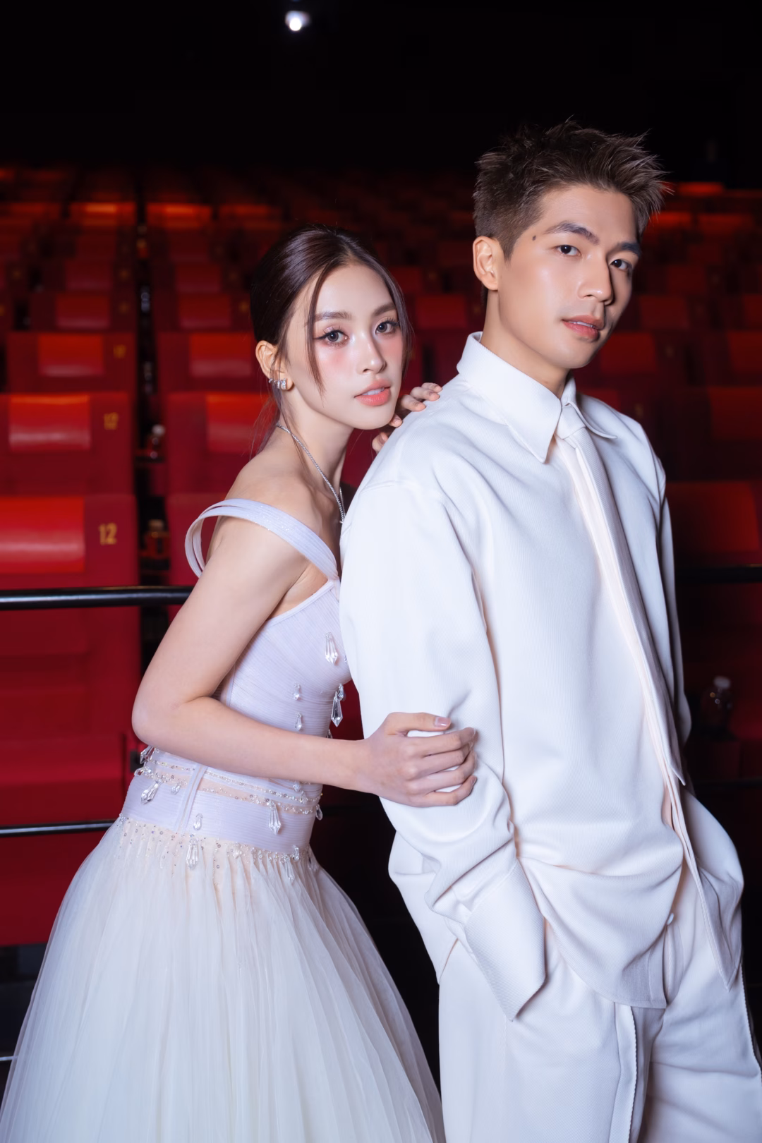 Tiểu Vy và Quốc Anh tại thảm đỏ