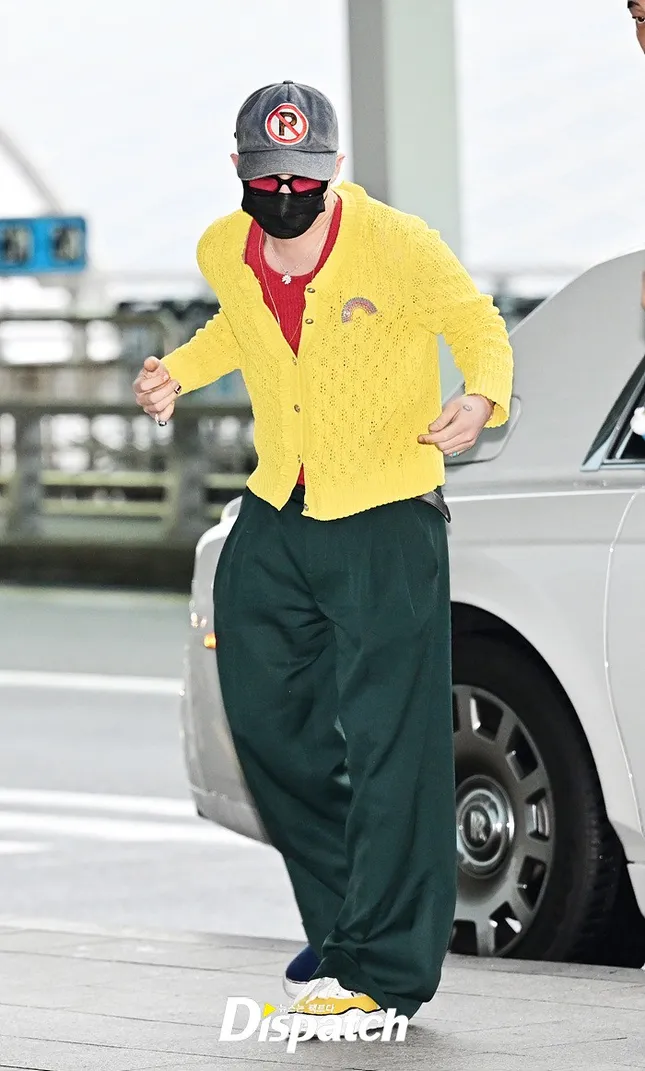 G-Dragon tại sân bay Incheon G-Dragon đến Hà Nội