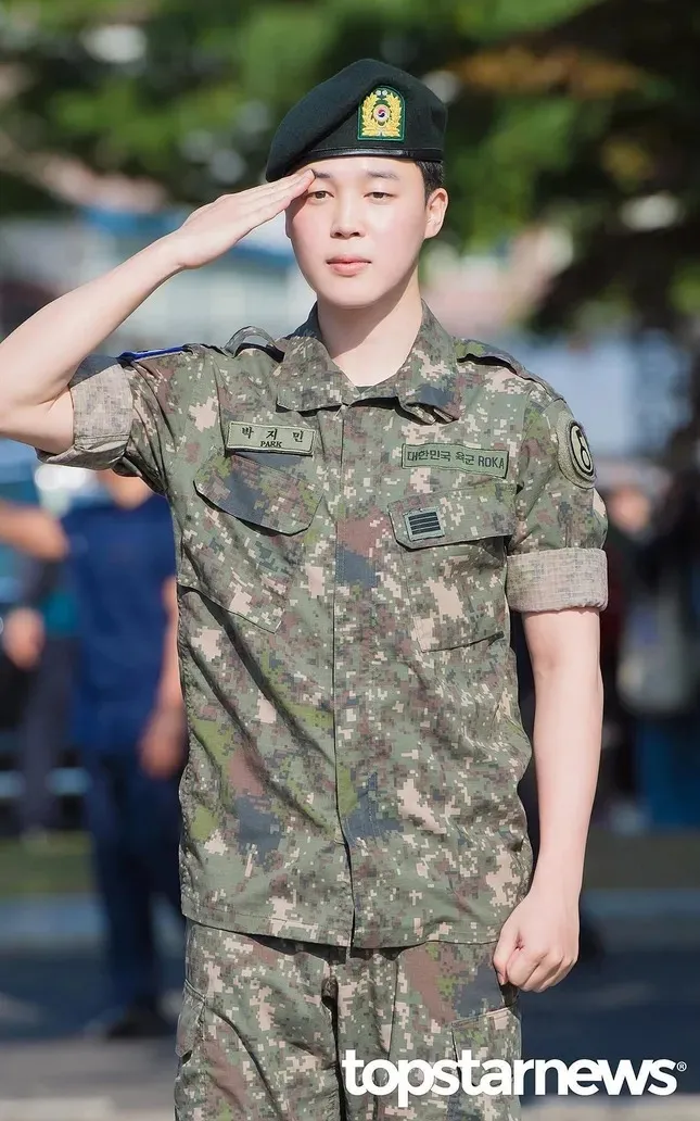 Jungkook và Jimin Jungkook và Jimin sau khi xuất ngũ