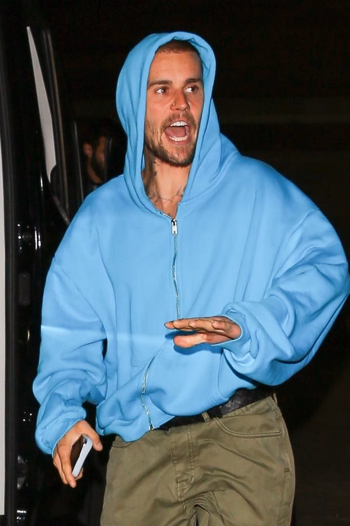 Justin Bieber nổi điên trên phố