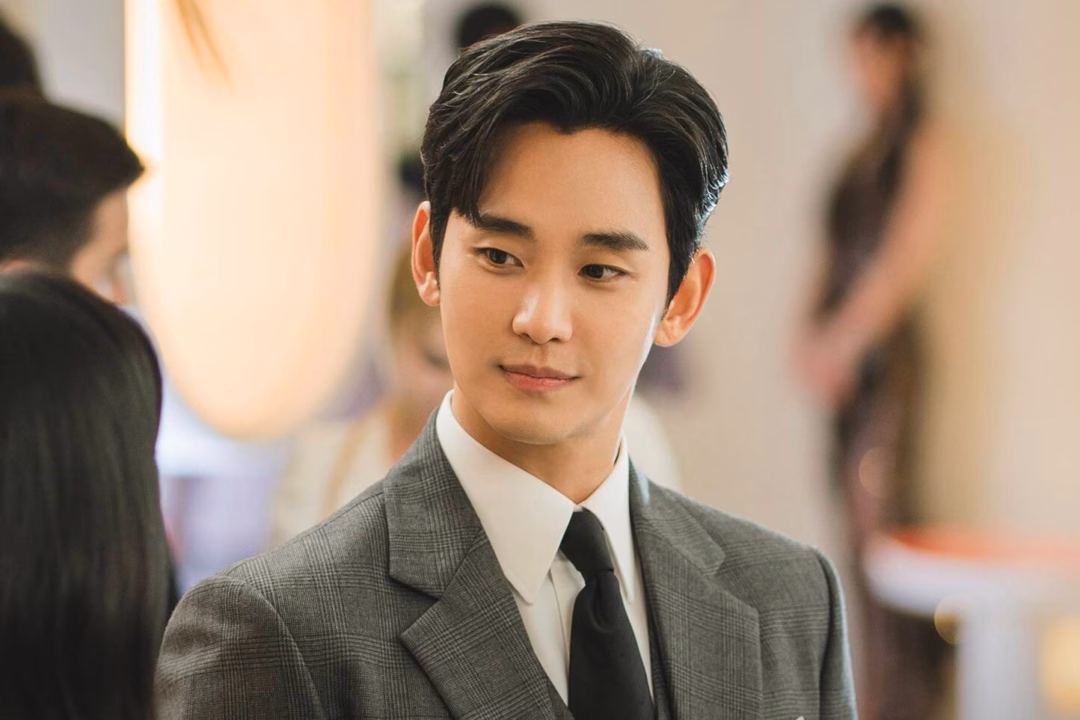 Biến căng: Kim Soo Hyun bị tịch thu nhà! -1 Biến căng: Kim Soo Hyun bị tịch thu nhà! -1