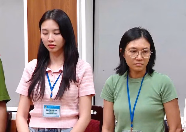 Hoa hậu Thùy Tiên 'ngã ngựa' Hoa hậu Thùy Tiên 'ngã ngựa'