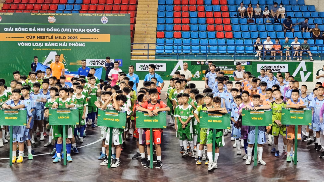 Các cầu thủ nhí về Hải Phòng tranh tài