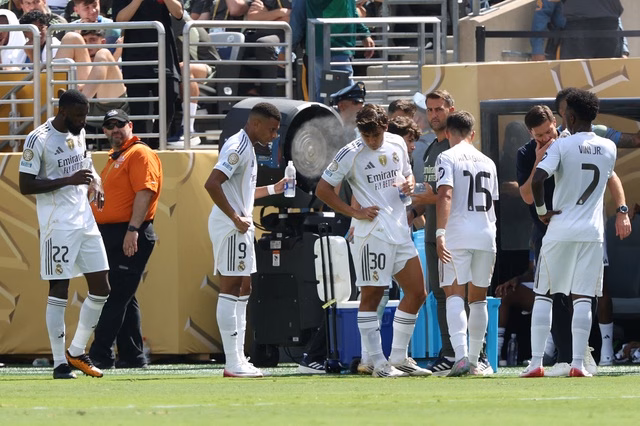Mbappe và Vinicius thi đấu không tốt Mbappe và Vinicius thi đấu không tốt