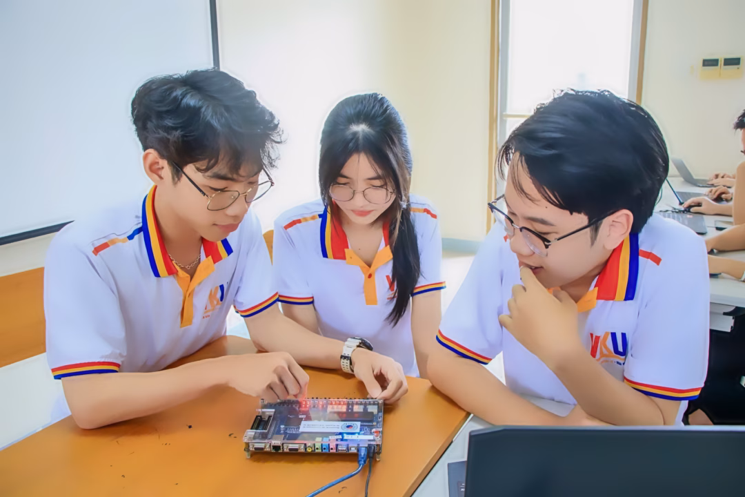 Đà Nẵng đẩy mạnh đào tạo ngành vi mạch, bán dẫn. Ảnh: Đại học Đà Nẵng