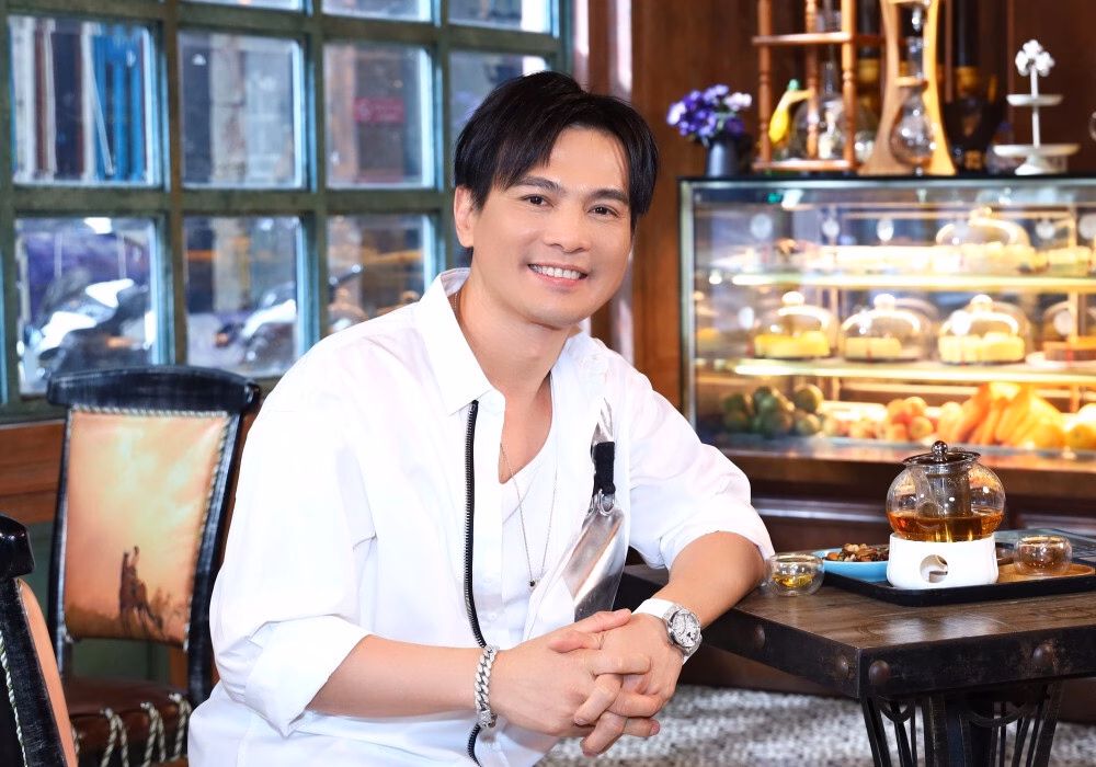 Lâm Hùng: Chàng lãng tử miền Tây