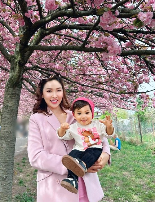 Nữ sinh viên kể về cuộc sống viên mãn ở Đức cùng chồng và con nhỏ