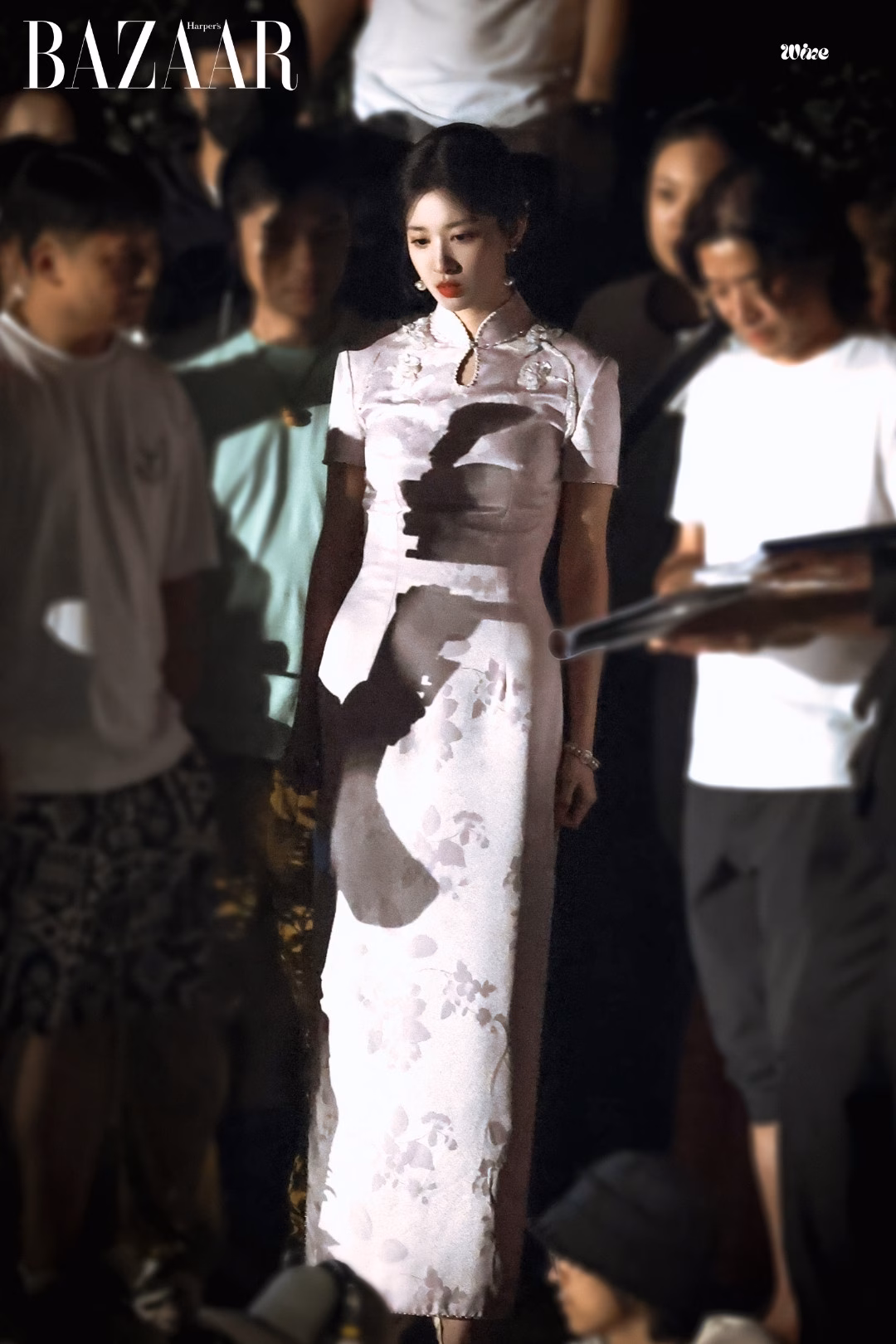 Vương Sở Nhiên khoe visual đỉnh cao trong tạo hình sườn xám, style minh tinh Ảnh: Weibo
