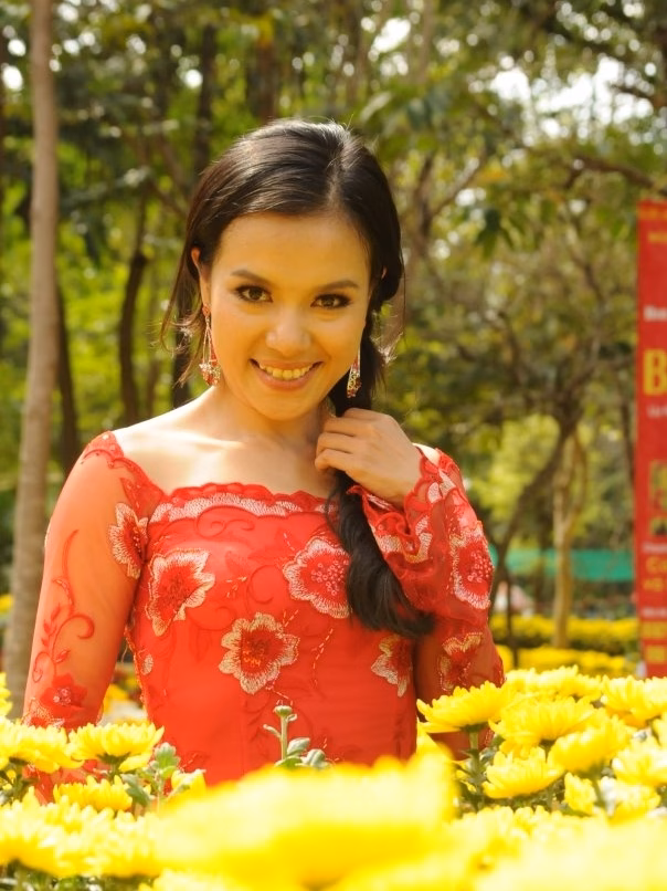 Lý Thanh Thảo sau 7 năm vắng bóng: Phong cách mới, quyến rũ hơn xưa