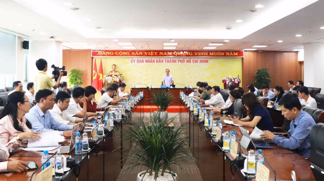TP HCM tìm cách gỡ vướng cho cơ sở 2 ở Bình Dương Buổi làm việc của UBND TPHCM tại cơ sở 2 - khu vực Bình Dương cũ. Ảnh: Cổng thông tin điện tử TPHCM