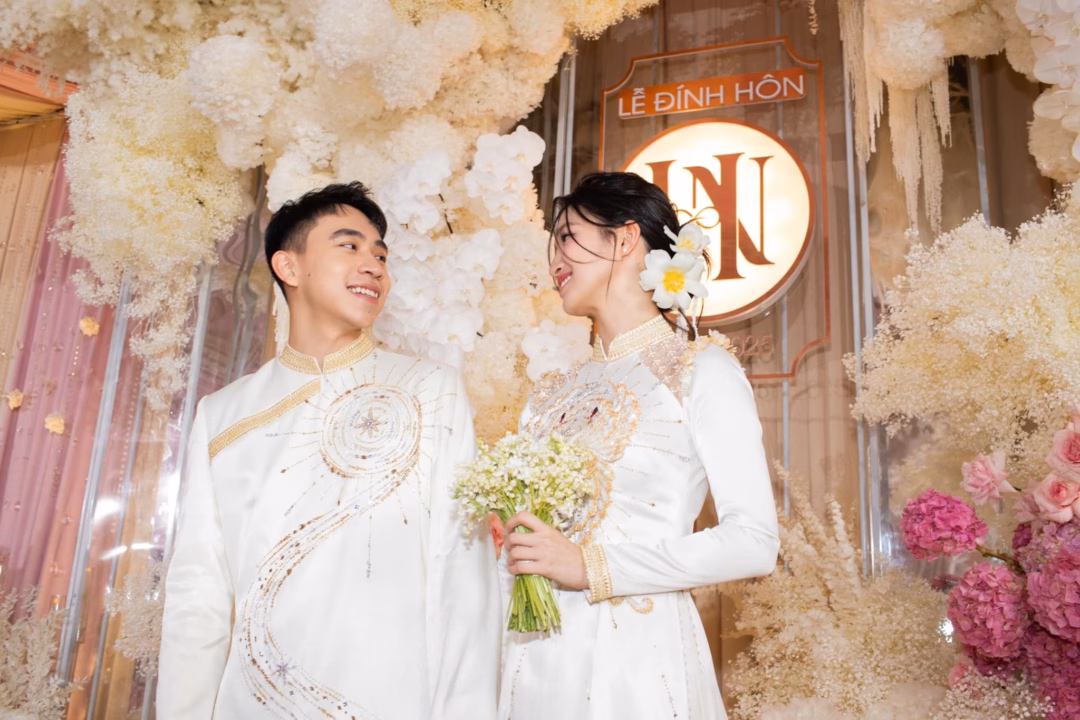 &Aacute; hậu Phương Nhi - ảnh cưới đầu ti&ecirc;n