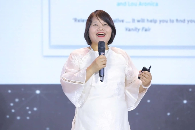 PGS Ng&ocirc; Tuyết Mai tại hội thảo H&agrave; Nội