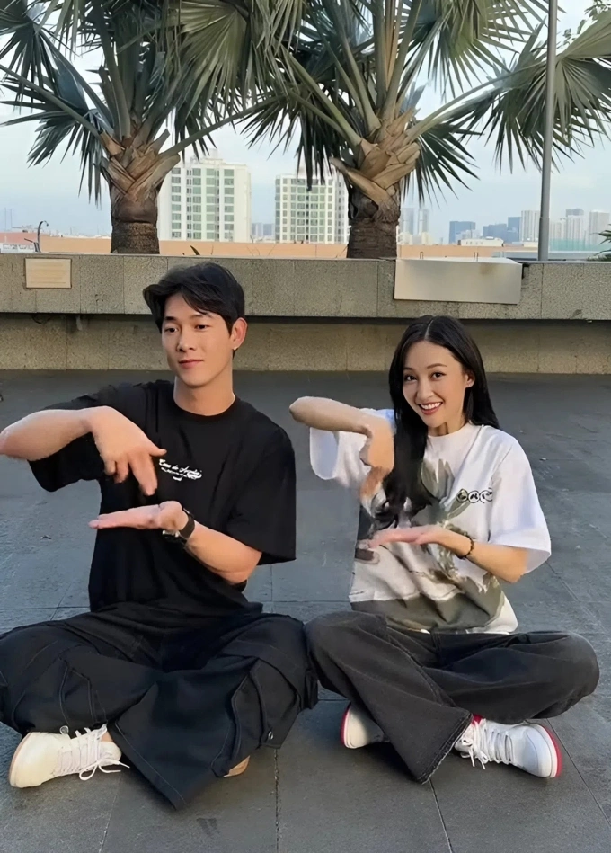 Các cặp đôi đáng chú ý trong show Em xinh say hi Song Luân - Juky San trong một video trước đây.