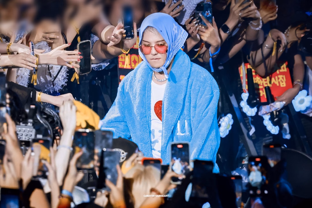 G-Dragon gây sốt fan với nhan sắc đỉnh cao và màn trình diễn thăng hoa tại Malaysia G-Dragon là kẻ phá hoại- Ảnh 10.