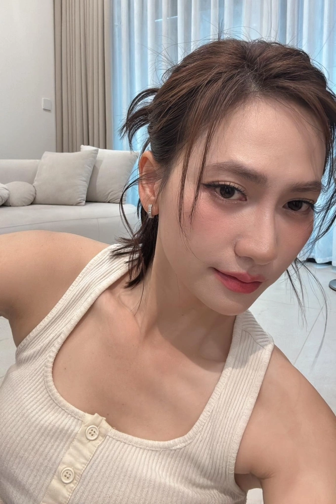 MC Mai Ngọc tiết lộ niềm vui nuôi con, để lộ nhan sắc con sao Việt Diễn viên Phương Anh Đào được khen nhuận sắc trong bức ảnh tự chụp.