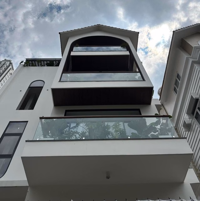 Biệt thự 1000m2 mà gia đình Vân Trang đang ở.