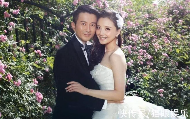Thái Viễn Hàng – Đường Tăng thời thơ ấu: Cuộc sống viên mãn bên vợ con sau nhiều năm vắng bóng Anh kết hôn với mỹ nhân phim "Chân hoàn truyện''.