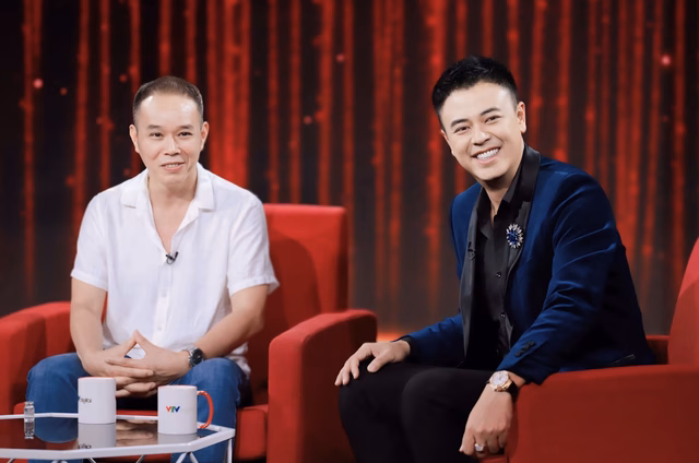 Diễn viên Tuấn Tú và đạo diễn Bùi Tuấn Tú hồi tưởng những kỷ niệm khi sản xuất “Đường thư”.