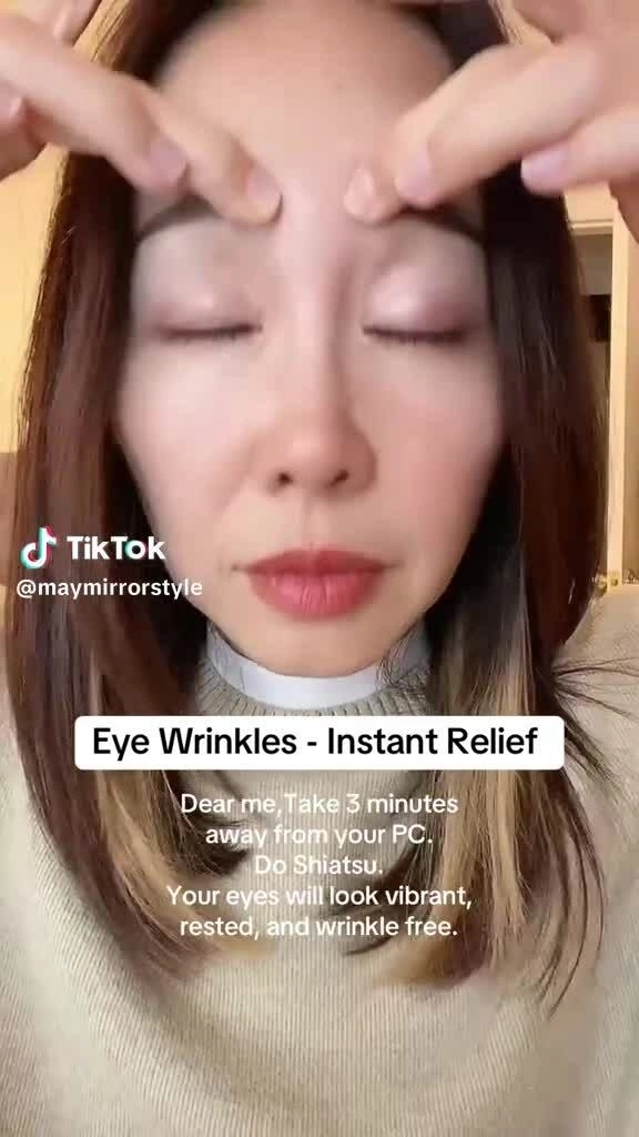 Bí quyết giữ da không nếp nhăn của blogger Nhật Bản 49 tuổi Loạt video hướng dẫn bấm huyệt Shiatsu của May Mirror có vài triệu lượt xem. Video: Tiktok maymirrorstyle