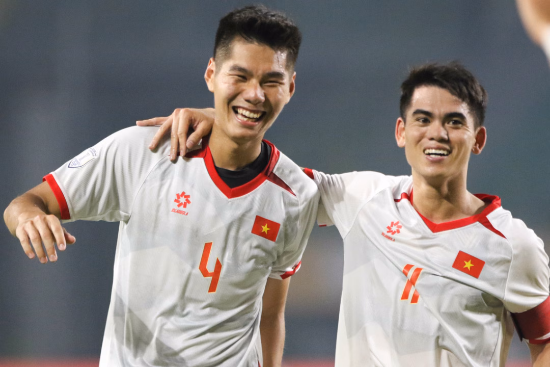 Đại chiến U22 Việt Nam – U22 Thái Lan: Ai sẽ giành vé vào chung kết? Báo Indonesia cảnh báo sự nguy hiểm từ Hiểu Minh và đội trưởng Văn Khang. Ảnh: VFF
