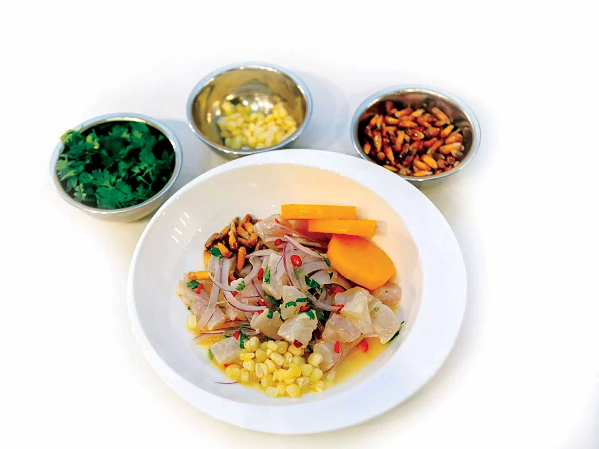 Đầu bếp Peru mang ẩm thực Nikkei đến Hà Nội trong Tuần lễ ẩm thực Peru Món Ceviche (gỏi cá) đặc trưng của ẩm thực Nikkei. (Nguồn: Đại sứ quán Peru tại Việt Nam)