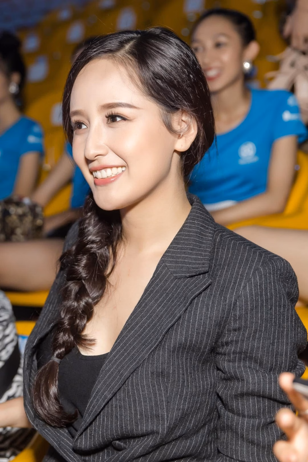 Mai Phương Thúy khoe nhan sắc ‘không tuổi’ sau 20 năm ở showbiz