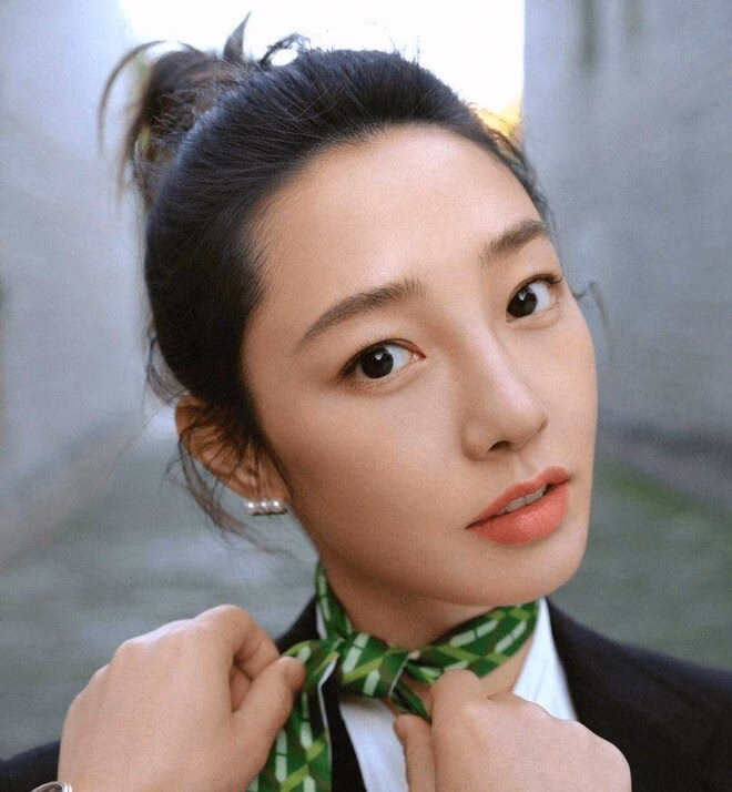 Mối tình tan vỡ của Bạch Bách Hà và Trần Vũ Phàm hậu scandal ngoại tình Trương Ái Bằng là kẻ thứ 3 phá vỡ gia đình hạnh phúc của "Ảnh hậu Trung Quốc" Bạch Bách Hà