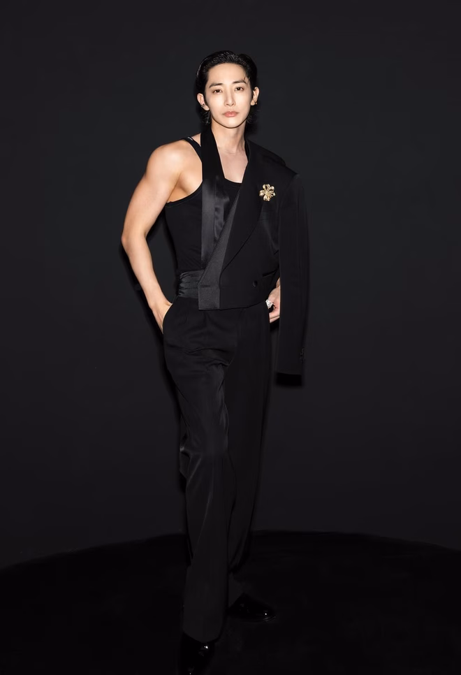 Phí Phương Anh và Lee Soo Hyuk ‘cười ra nước mắt’ tại sự kiện Prada Beauty 1 người đẹp Việt bị bạn thân G-Dragon tỏ thái độ khi đứng cạnh?- Ảnh 6.