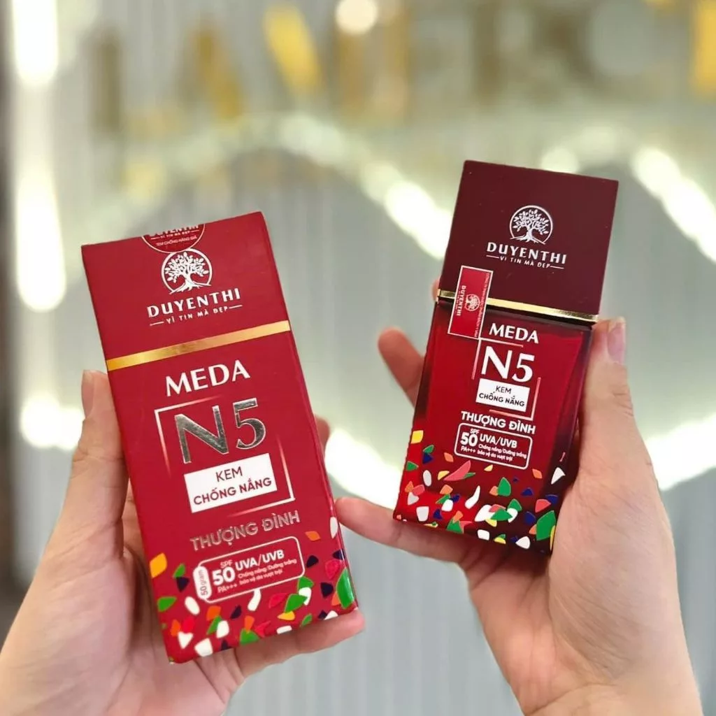 Tôi đã đánh lừa làn da khi nghĩ kem chống nắng không cần thiết, nhưng MEDA N5 đã thay đổi suy nghĩ của tôi như thế nào