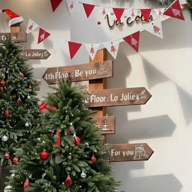 Có cần dây cờ trang trí Noel dài 3,8m cho bữa picnic không?