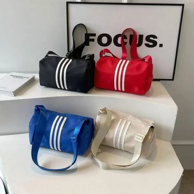 Làm thế nào để chọn túi đeo chéo thể thao phù hợp cho gym mà không bị lỗi mốt?