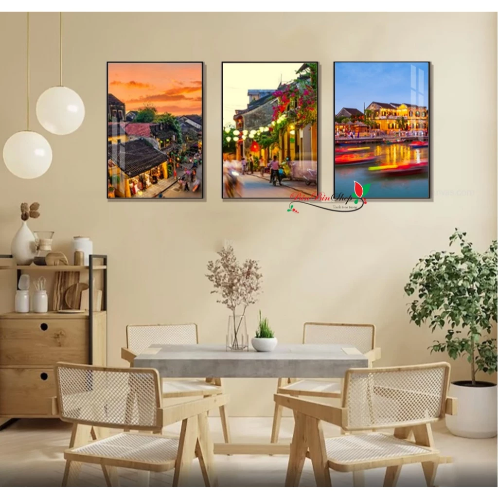 Làm thế nào để treo tranh phong cảnh Hội An lên tường mà không làm mất mỹ quan ngôi nhà?