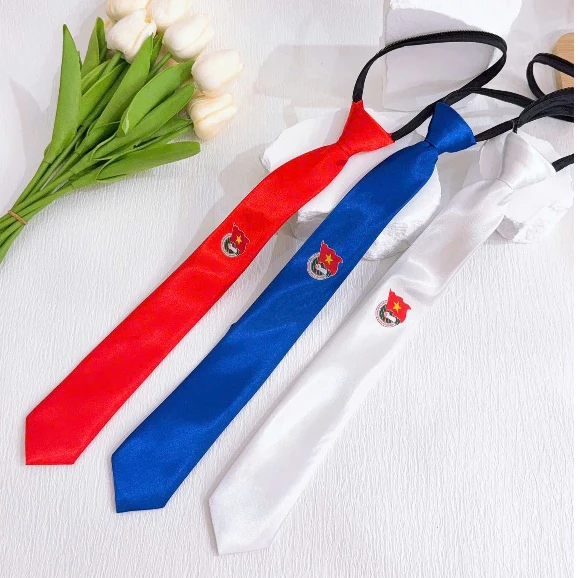 Mua Cavat Đoàn Thanh Niên Về Màu Nhưng Sợ Sai Màu: Lời Khuyên Cho Người Lần Đầu Mua