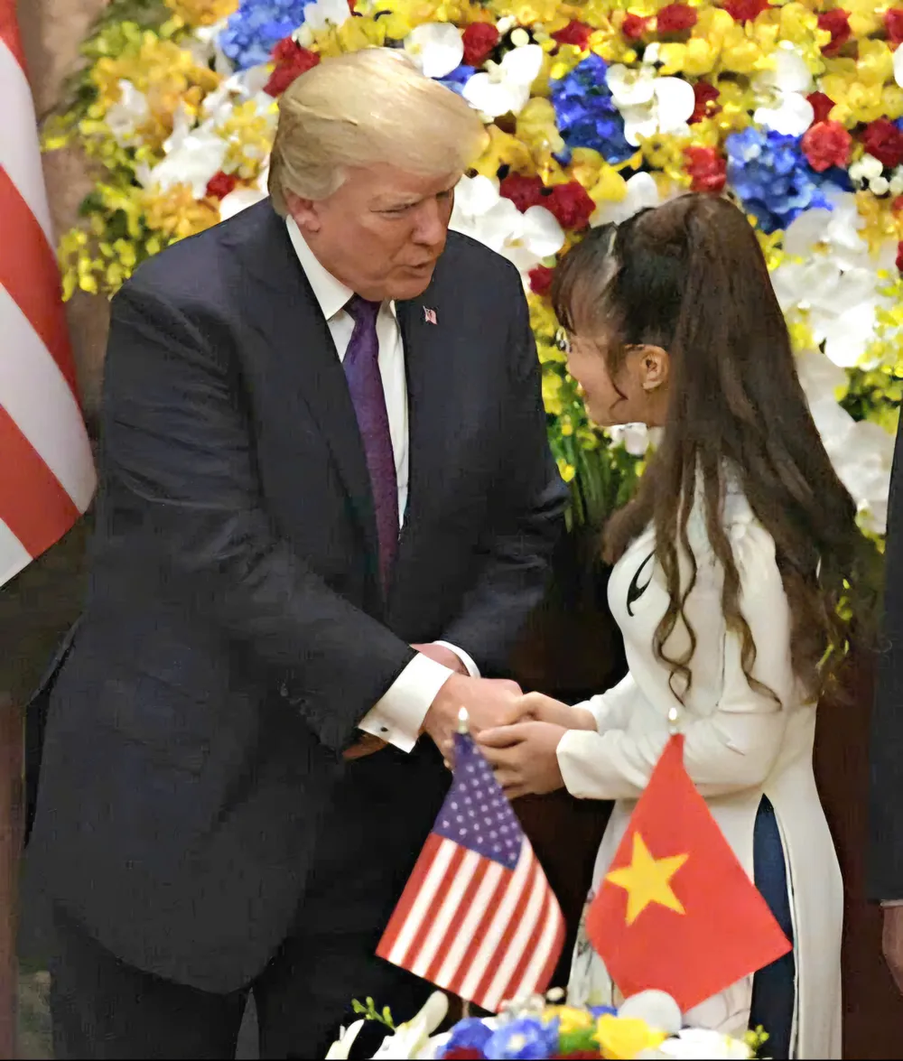 Tiến sĩ Nguyễn Thị Phương Thảo và Tổng thống Mỹ Donald Trump Tiến sĩ Nguyễn Thị Phương Thảo và Tổng thống Mỹ Donald Trump