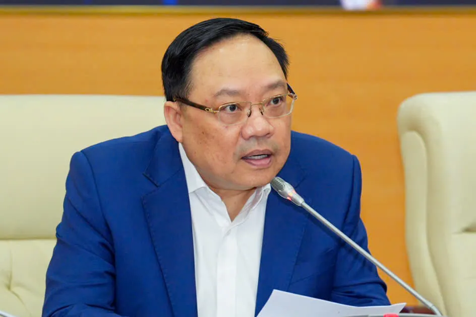Ông Phạm Anh Tuấn, Vụ trưởng Vụ Thanh toán (NHNN) trả lời tại cuộc họp báo Ông Phạm Anh Tuấn, Vụ trưởng Vụ Thanh toán (NHNN) trả lời tại cuộc họp báo