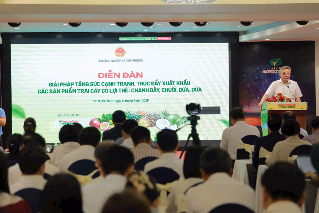 Tái định vị trái cây Việt: Chuyển đổi sâu rộng để nâng cao giá trị xuất khẩu Tái định vị ngành trái cây là quá trình chuyển đổi sâu rộng, từ quản trị sản xuất đến kiến tạo thương hiệu quốc gia