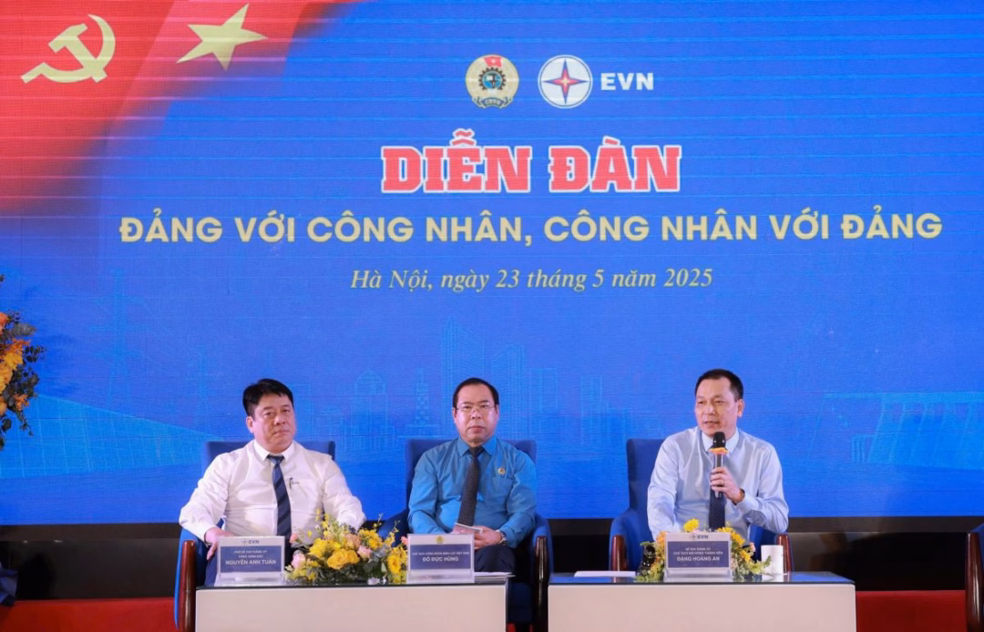 Chương trình “Đối thoại tháng 5” và Diễn đàn “Đảng với công nhân - Công nhân với Đảng”. Ảnh: Hải Nguyễn