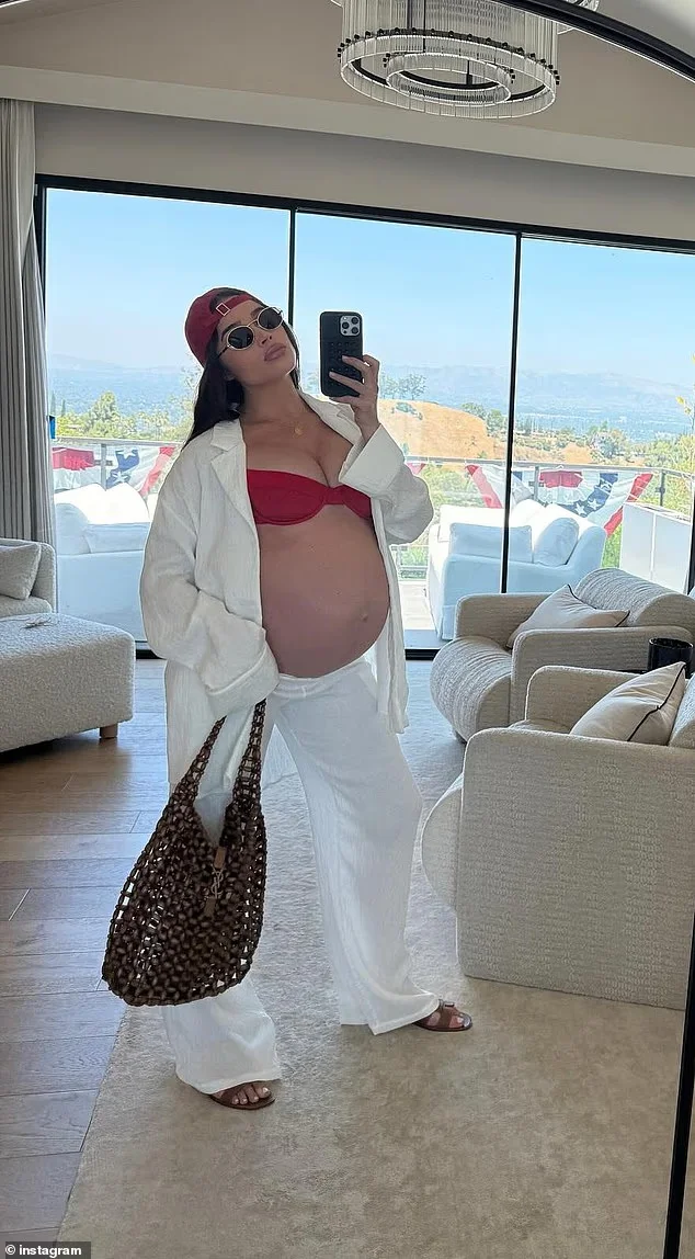 Olivia Culpo (33 tuổi) tiết lộ cô bắt đầu ăn kiêng chỉ mười ngày sau khi chào đón con gái đầu lòng với Christian McCaffrey (29 tuổi). Ảnh chụp ngày 4/7. (Ảnh: Instagram Olivia Culpo)
