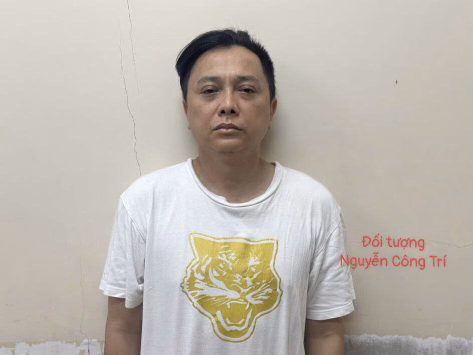 Thiết kế thời trang Nguyễn Công Trí bị bắt vì tội phạm ma túy Scandal không phải dấu chấm hết cho cuộc đời và sự nghiệp của Công Trí. Tuy nhiên, không thể xem như vết nhơ này chưa từng tồn tại. Ảnh: Tư liệu