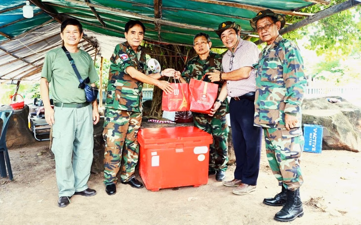 Đi tìm hình bóng anh trai - Ảnh 9.