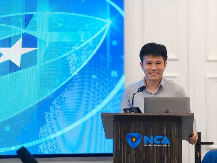 Việt Nam sẽ có kiến trúc dữ liệu quốc gia tổng thể Ông Nguyễn Tiến Cường, đại diện Cục A05, phát biểu tại tọa đàm. (Nguồn: NCA)