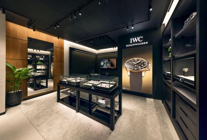 IWC Schaffhausen mở cửa hàng đầu tiên tại Hà Nội Khách hàng có thể khám phá trọn vẹn các bộ sưu tập biểu tượng của IWC tại Việt Nam. Ảnh: S&S Group