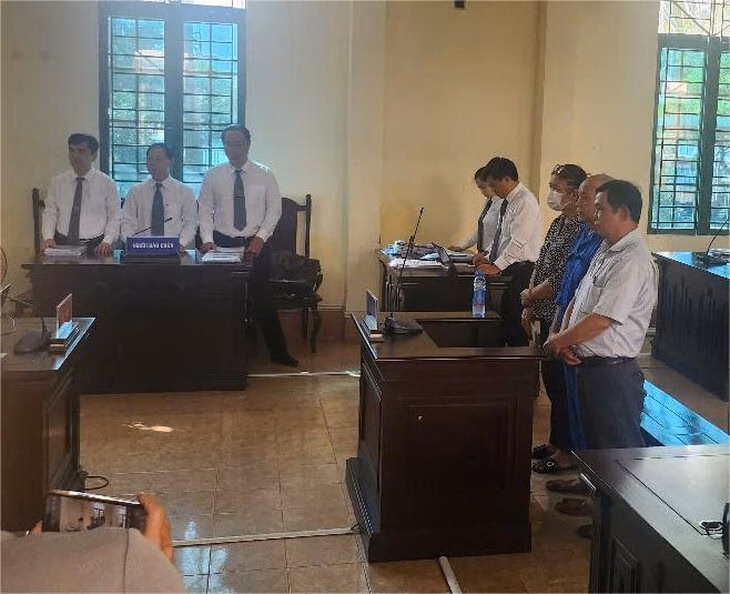 Cựu giám đốc Công ty Tân Tân bị xử phạt vì không chấp hành án và trốn thuế gần 1,5 tỉ đồng Cựu giám đốc công ty Tân Tân bị đề nghị phạt tù vì không chấp hành bản án- Ảnh 2.