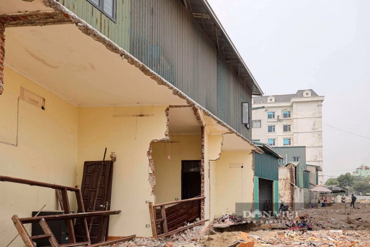 Quyết định số 61 của TP. H&agrave; Nội quy định thu hồi c&aacute;c thửa đất sau mở đường c&oacute; diện t&iacute;ch dưới 15m2 hoặc k&iacute;ch thước qu&aacute; nhỏ.