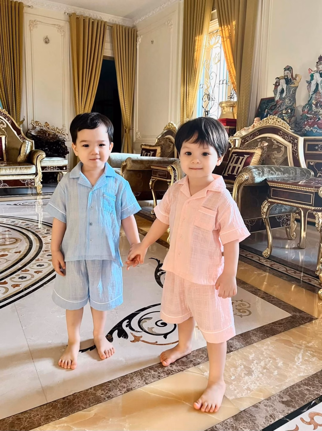 2 nhóc tỳ nhà Đỗ Quang Vinh 2 nhóc tỳ nhà Đỗ Quang Vinh